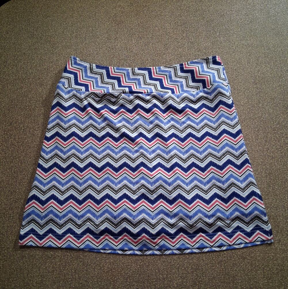 Golftini Hipster Long Golf Skirt Skort Pockets Stretch Zigzag Chevron Size Small